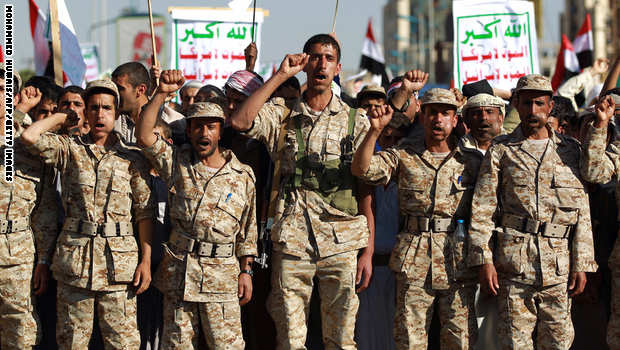 الحوثيون يعتقلون ضباطاً موالين للمخلوع صالح