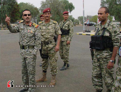  اصابة أحمد علي عبدالله صالح في قصف الطيران لصنعاء مساء  الجمعة 