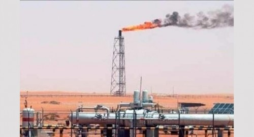 بموجب اتفاق رعاه التحالف العربي .. النخبة الشبوانية تؤمّن نفط " العقلة "