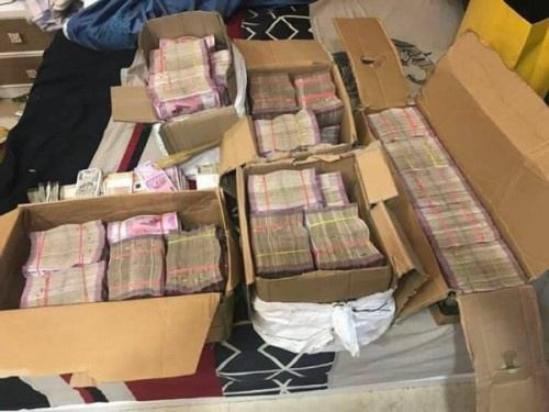 إحباط تهريب 2 مليون و610 الاف دولار ونحو 9 ملايين ريال سعودي من مأرب إلى صنعاء