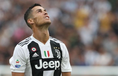 هجوم على رونالدو بعد إلغاء هدف الموسم لديبالا