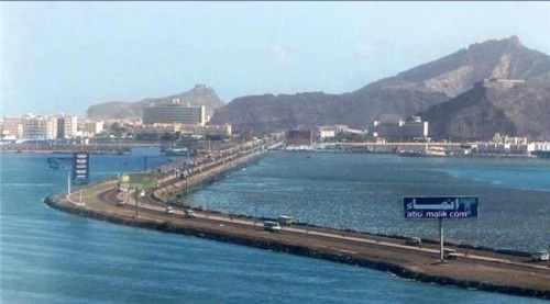 عدن.. إصابات إثر حادث مروري بالطريق البحري