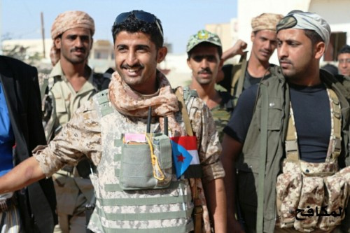 قوات النخبة الشبوانية محور عزان تقيم نقطة أمنية جديدة في منطقة العرم على الخط الدولي_شبوة/عدن
