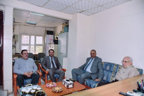 الرئيس الزُبيدي يشيد بالدور الريادي لمؤسسة الأيام في الدفاع عن القضية الجنوبية ويؤكد على دور الإعلام الجنوبي في تحقيق النصر المنشود