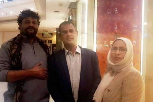 منصور صالح وأم صخر يطمئنان على صحة القائد أبو همام