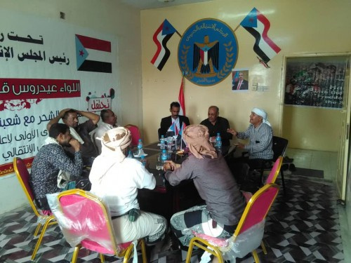 رئيس انتقالي #حضرموت يلتقي القيادتين المحليتين في الشحر وغيل باوزير