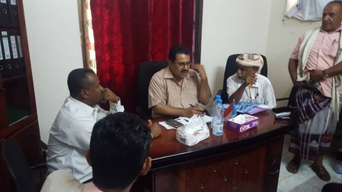 رئيس القيادة المحلية للمجلس الانتقالي #لحج يلتقي بالفنان والمخرج المسرحي عيدروس عبدون