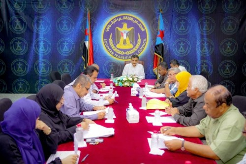 الأمانة العامة للانتقالي تقف أمام تقارير الإنجاز الأسبوعية للدوائر والمشهد العام على الساحة الجنوبية