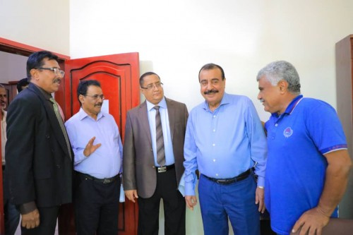 بن بريك والخبجي يطلعان على التقارير الخاصة بالقضايا الخدمية في الجمعية الوطنية