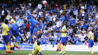 بفوز مثير على غريمه الهلال.. النصر يعتلي صدارة الدوري السعودي