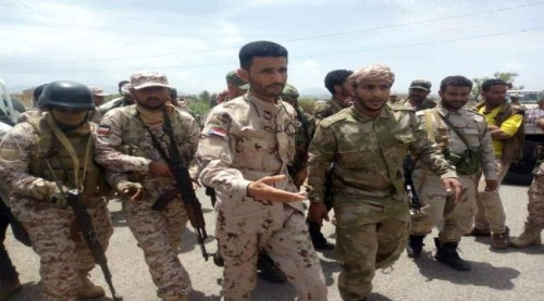 &nbsp;ابو اليمامة يزور الخطوط الأمامية لجبهات القتال شمال #الضـالع