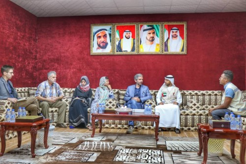 ممثل #الهلال_الأحمر الإماراتي يلتقي بعثة الصليب الأحمر الدولي بعدن