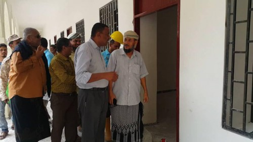 مدير عام التواهي يتفقد سير العمل في مشاريع قطاع التربية والتعليم ويشيد بمستوى الانجاز