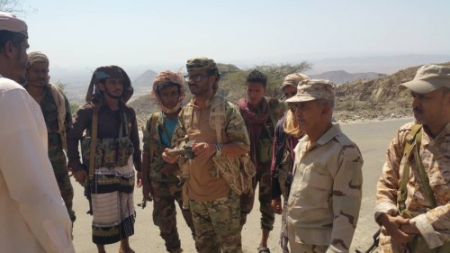 انتقالي وحزام ابين  يتفقدان الأوضاع في جبهة ثرة (صور)