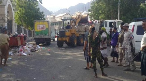 مدير عام التواهي يشرف على أعمال حملة النظافة بالمديرية