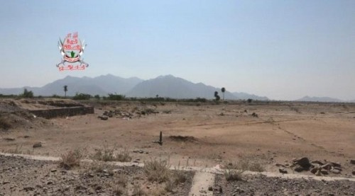 في أول ايام رمضان مليشيات #الحـوثي تقصف مواقع العمالقة جنوب #الحـديدة