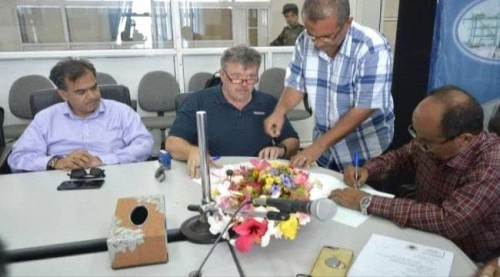 التوقيع على مشروع تأجير مخازن خاصة لمنظمة الغذاء العالمي بالمنطقة الحرة في عدن
