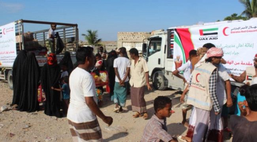 الهلال الإماراتي يوزع150 ألف وجبة للمحافظات المحررة في رمضان