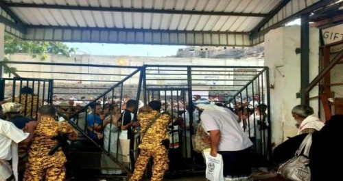 جوازات السفر تنفذ من مكاتب الهجرة بعدن