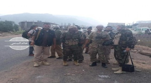 فيما أسر قائد مدفعي #حوثي ..#المقاومة_الجنـوبية تتقدم على تخوم الفاخر