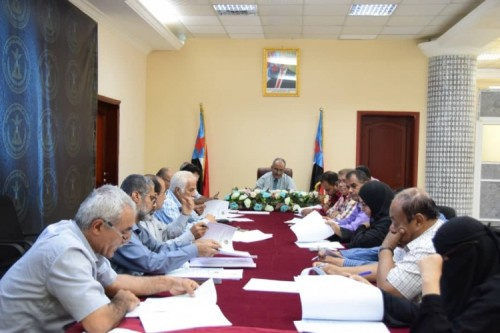 الأمانة العامة بالانتقالي تعقد اجتماعها الأسبوعي وتناقش تقارير الانجاز لدوائرها