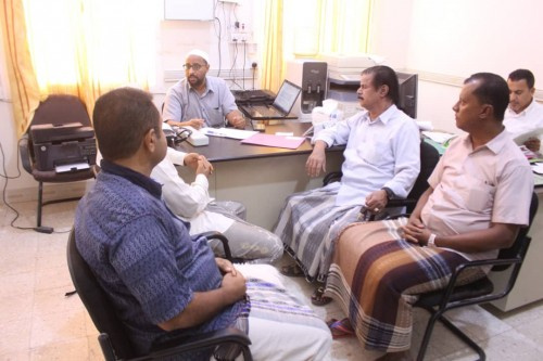 قيادة انتقالي سيئون تقدم مساعدات مالية لمرضى السرطان بوادي #حضرموت