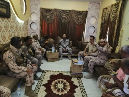 قائد قوات التحالف العربي وقائد المنطقة العسكرية الرابعة ومدير أمن العاصمة عدن في زيارة للقائد النوبي
