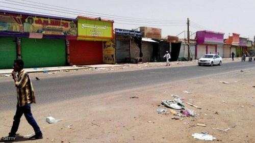 السودان.. "الحرية والتغيير" تعلن تعليق العصيان المدني