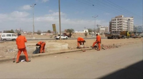 انتقالي التواهي ينفذ حملة لرفع مخلفات الأمطار وتنظيف الشوارع