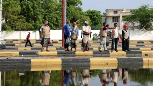 سوقي تدشن عملية شفط المياه الراكدة بمديرية خورمكسر