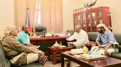 الرئيس الزُبيدي يبشر أبناء محافظة أبين بمفاجئات سارة تسعد شعب الجنوب كافة