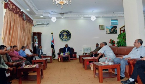 الرئيس القائد عيدروس الزُبيدي يلتقي أعضاء جمعية البحث العلمي