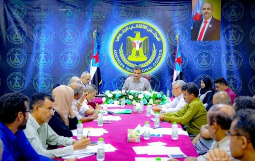 لملس يُشيد بمستوى أداء دوائر الأمانة العامة وتنفيذ خططها