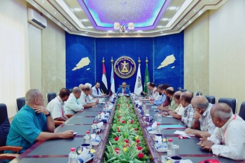 الرئيس الزُبيدي يؤكد على دور التعليم في النهوض بالمجتمع