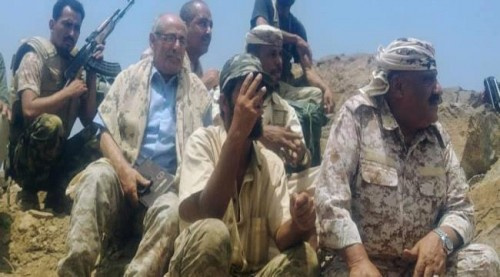 رئيس انتقالي #الضـالع وقائد المنطقة العسكرية الرابعة يتفقدان الخطوط الأمامية لجبهات #الضـالع