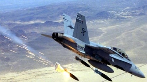 مقاتلات #التحـالف_العربي تشن غارات جوية على معسكرات جربان بسنحان