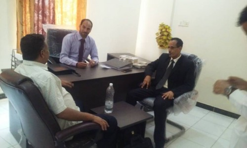 مدير هيئة الاستثمار بـ#الضالع يشيد بمستوى التقدم في جامعة "خليج عدن" الدولية 