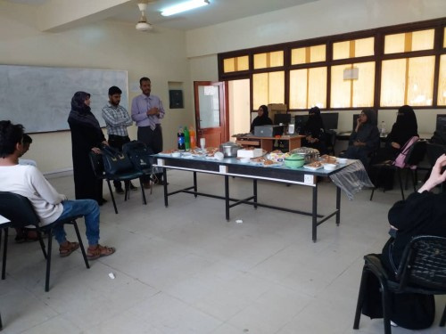 كلية التربية بعدن تختتم الدورة الصيفية الاولى في صيانة الحاسوب
