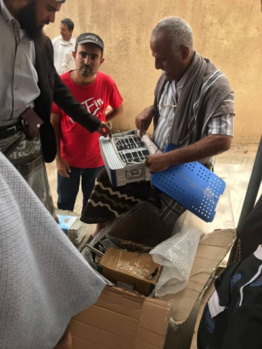 مؤسسة يافع للعمل والإنجاز تدعم مستشفى النصر بـ#الضالع بمستلزمات وأدوات طبية