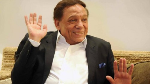 عادل إمام: أنا بخير ولا أعلم السبب وراء شائعات وفاتي