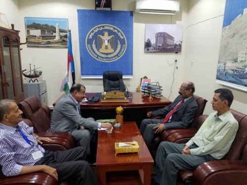 اللواء بن بريك يلتقي البرفسور العمودي رئيس جامعة عدن السابق