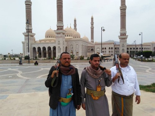 ضباط جيش الشرعية يتسابقون بالعودة إلى أحضان #الحوثيين في #صنعاء
