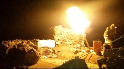 القوات الجنوبية تدك مواقع مليشيات #الحـوثي في جبهة ثرة