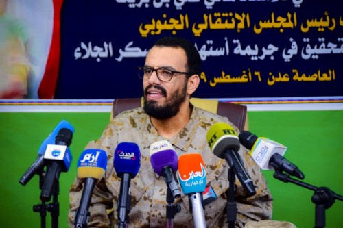 بن بريك: معسكر الجلاء تم استهدافه بصاروخ وقوات الاخوان كانت تستعد للسيطرة على عدن