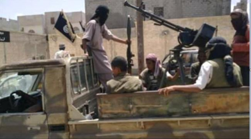 تنظيم القاعدة في جزيرة العرب يدفع بكل عناصره الى المعركة في عدن
