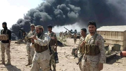 عاجل.. القوات الجنوبية تتقدم وتسيطر على اجزاء من معسكر مليشيات الاصلاح&rdquo; لواء 4 حرس رئاسي&rdquo;