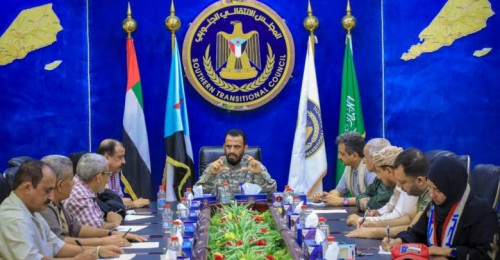 المجلس الانتقالي يدعو مدراء المرافق والإدارات الخدمية والمكاتب التنفيذية في عدن لممارسة مهامهم والعمل على عودة الخدمات للمواطنين