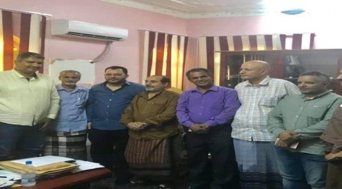 قيادات في الانتقالي تزور الوزير علي هيثم الغريب للمعايدة