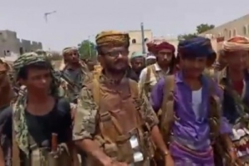 قائد الحزام الأمني بأبين يزور جرحى الحرب من أبطال القوات المسلحة الجنوبية