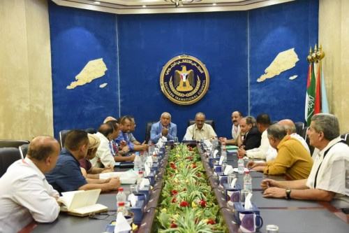 قيادات من #المجلس_الانتقالي تلتقي مبعوث مكتب #الأمم_المتحدة لخدمات المشاريع